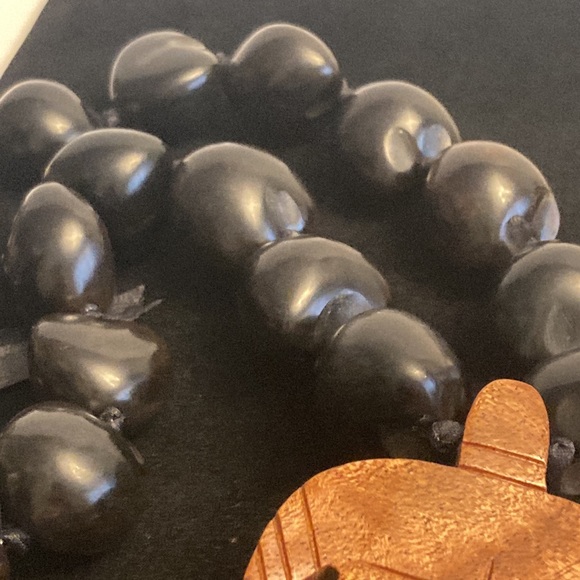 Kukui Nut Necklace with Wood Turtle Accent - Picture 14 of 15